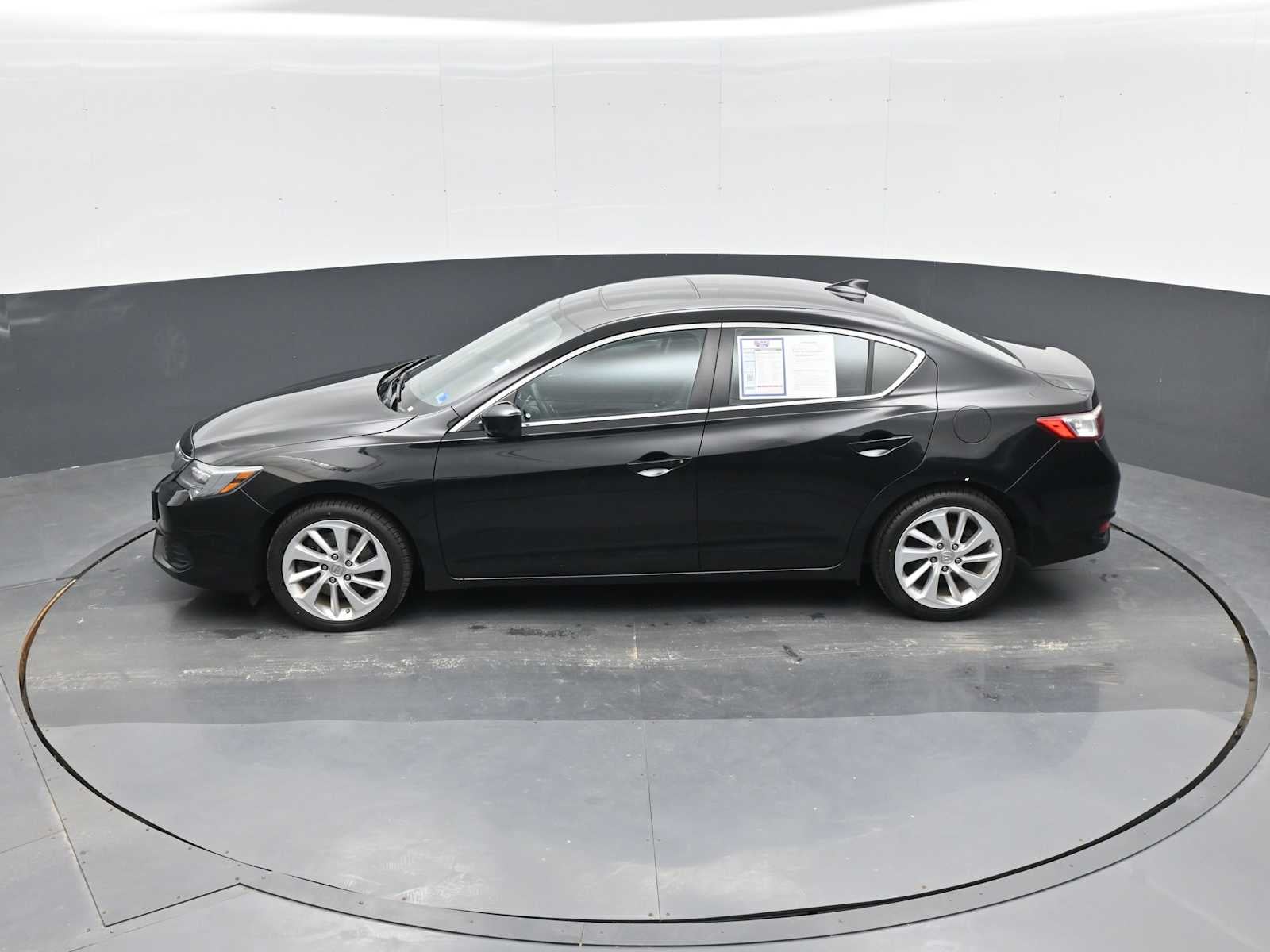 2018 Acura ILX w/Premium Pkg