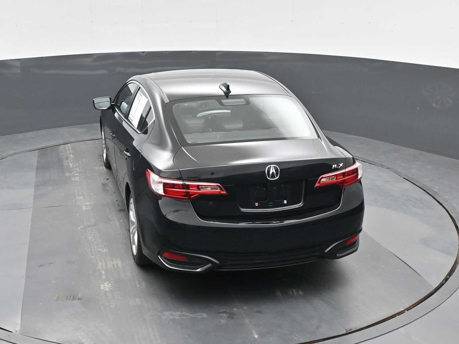 2018 Acura ILX w/Premium Pkg