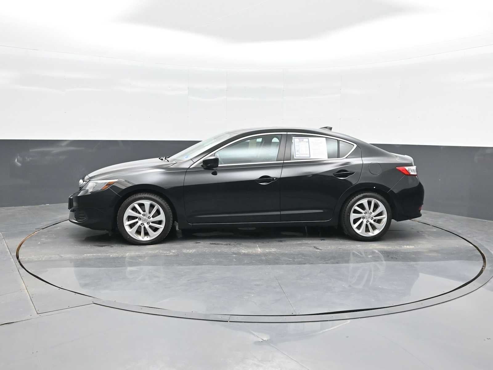 2018 Acura ILX w/Premium Pkg