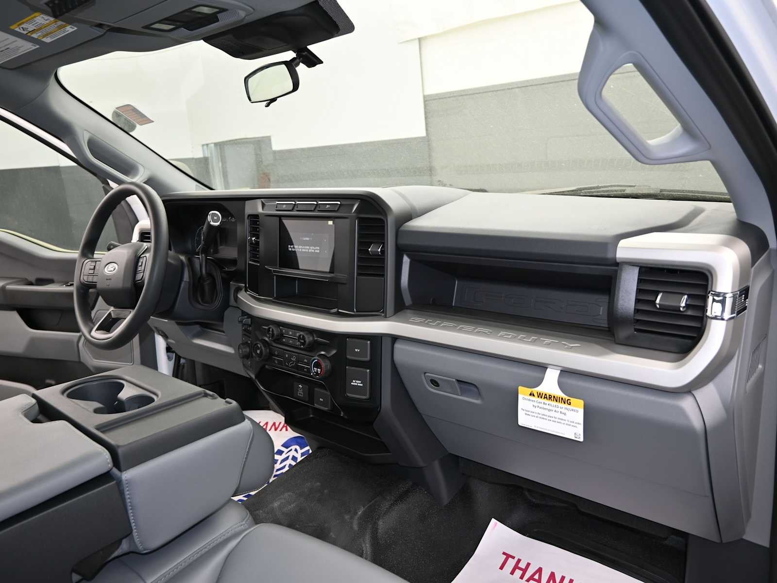 2023 Ford Super Duty F-550 DRW XL