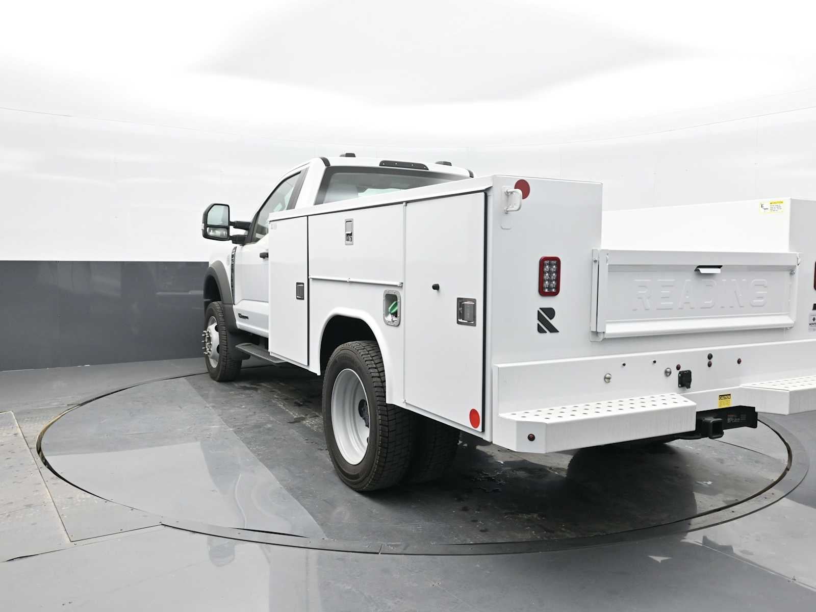 2023 Ford Super Duty F-550 DRW XL