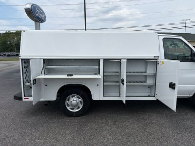 2026 Ford E-Series Cutaway E-350 SRW