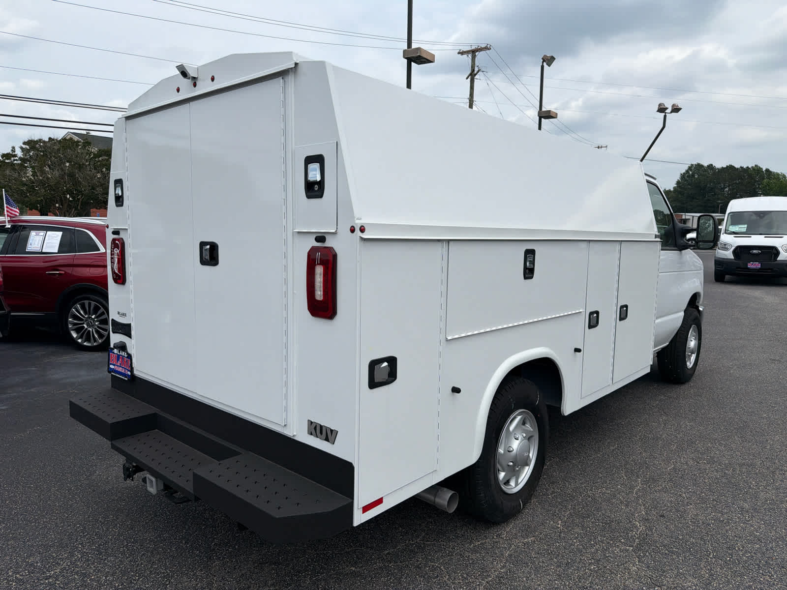 2026 Ford E-Series Cutaway E-350 SRW