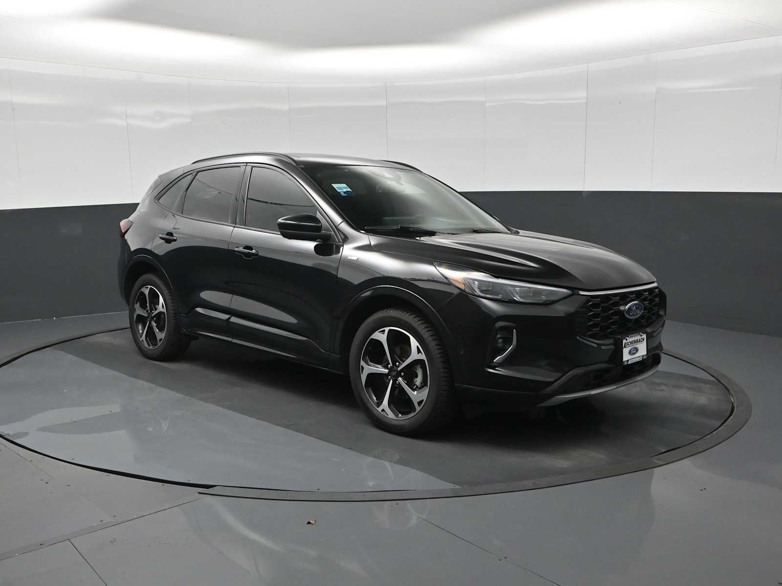 2023 Ford Escape ST-Line Elite
