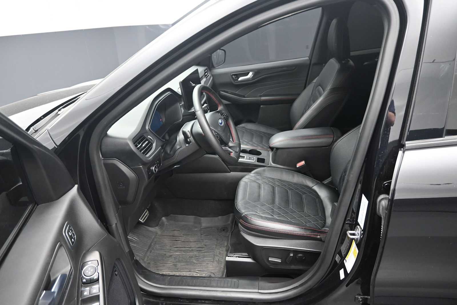 2023 Ford Escape ST-Line Elite