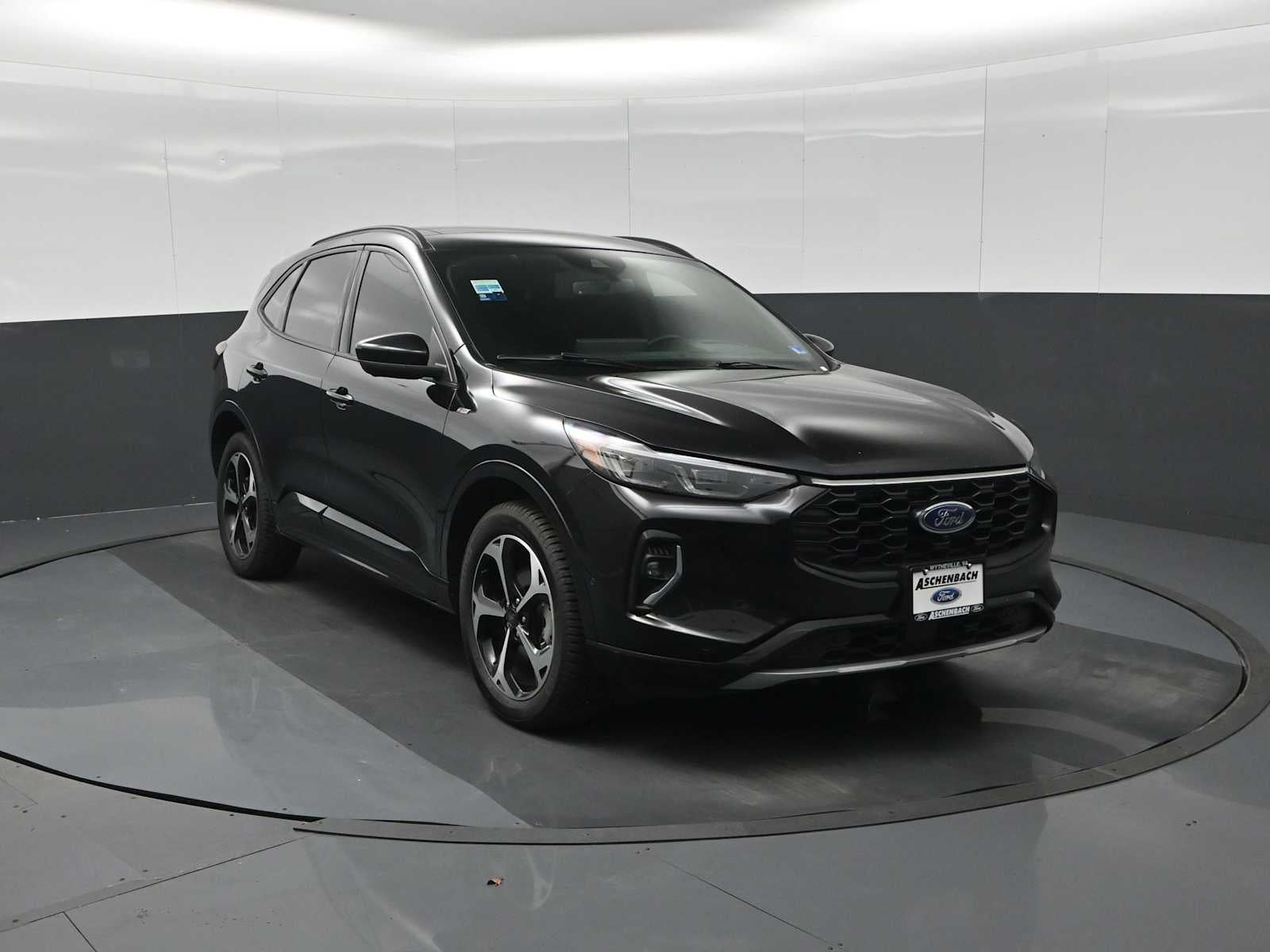 2023 Ford Escape ST-Line Elite