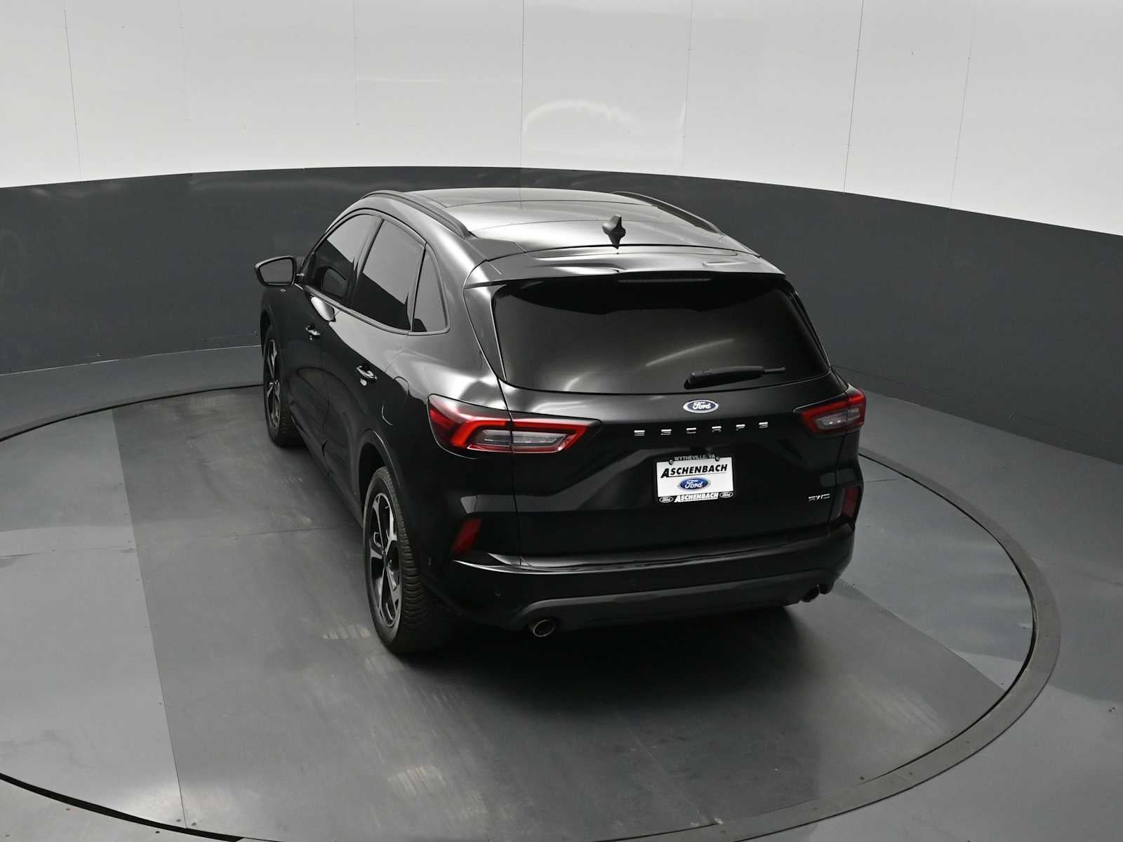 2023 Ford Escape ST-Line Elite