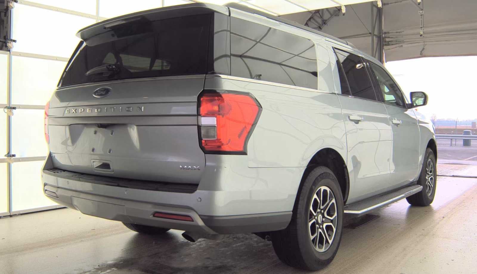 2023 Ford Expedition Max XLT