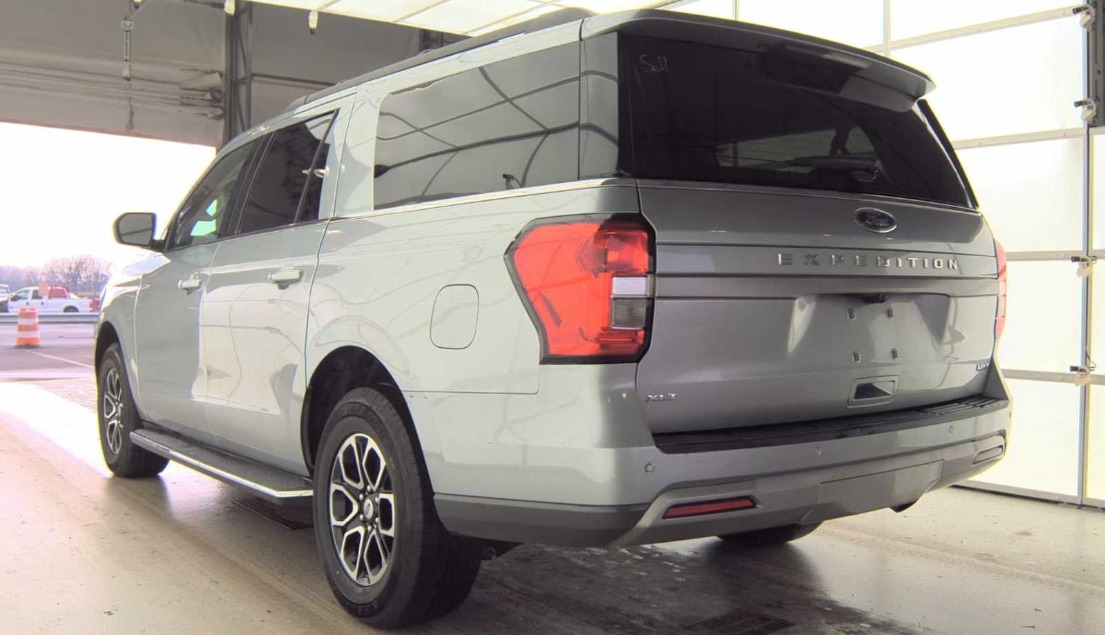 2023 Ford Expedition Max XLT