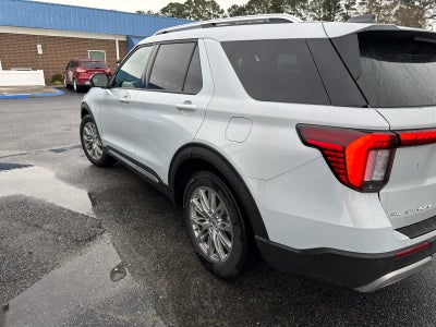 2025 Ford Explorer Platinum