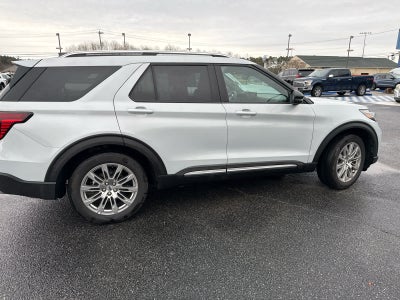 2025 Ford Explorer Platinum