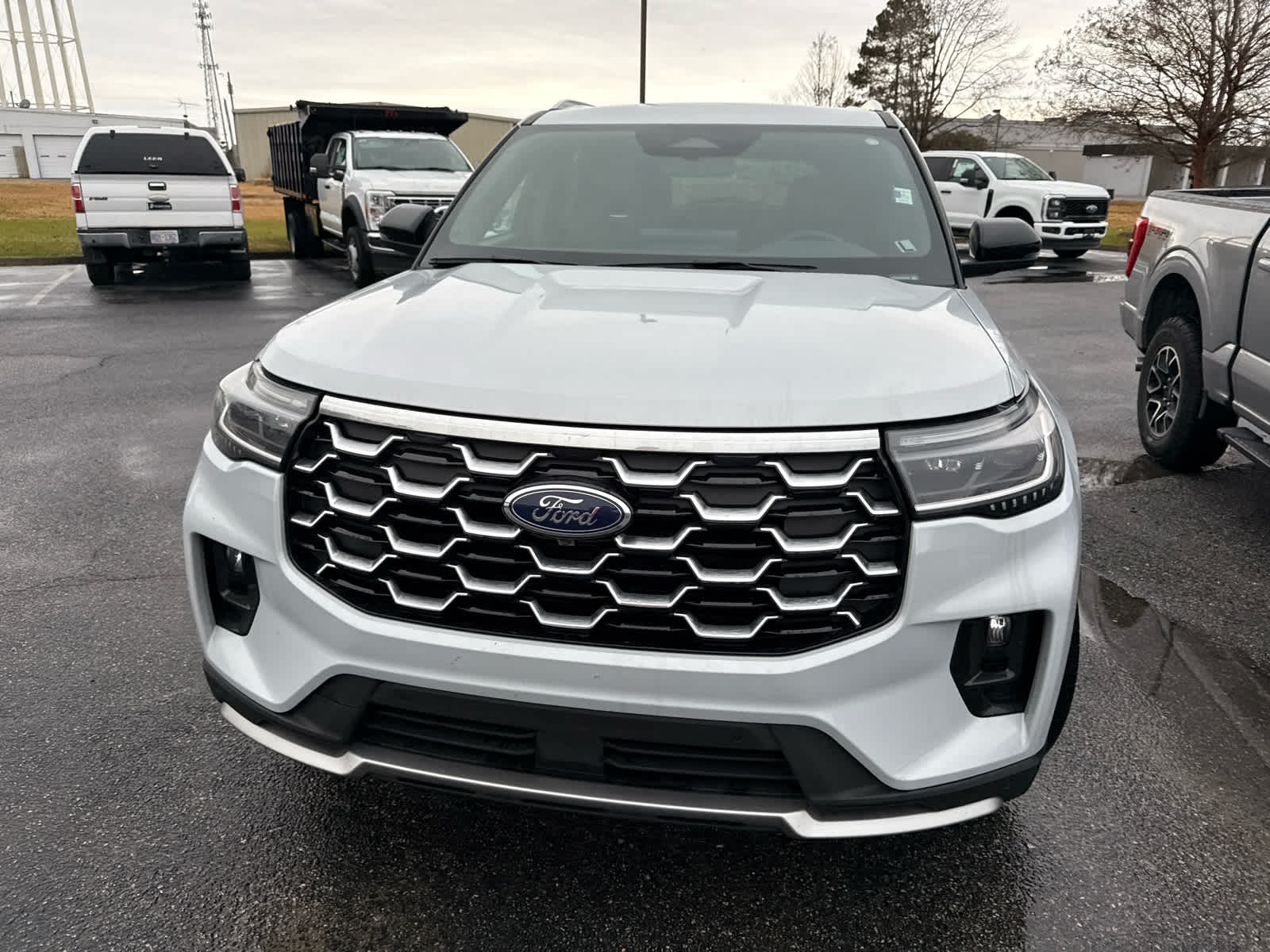2025 Ford Explorer Platinum
