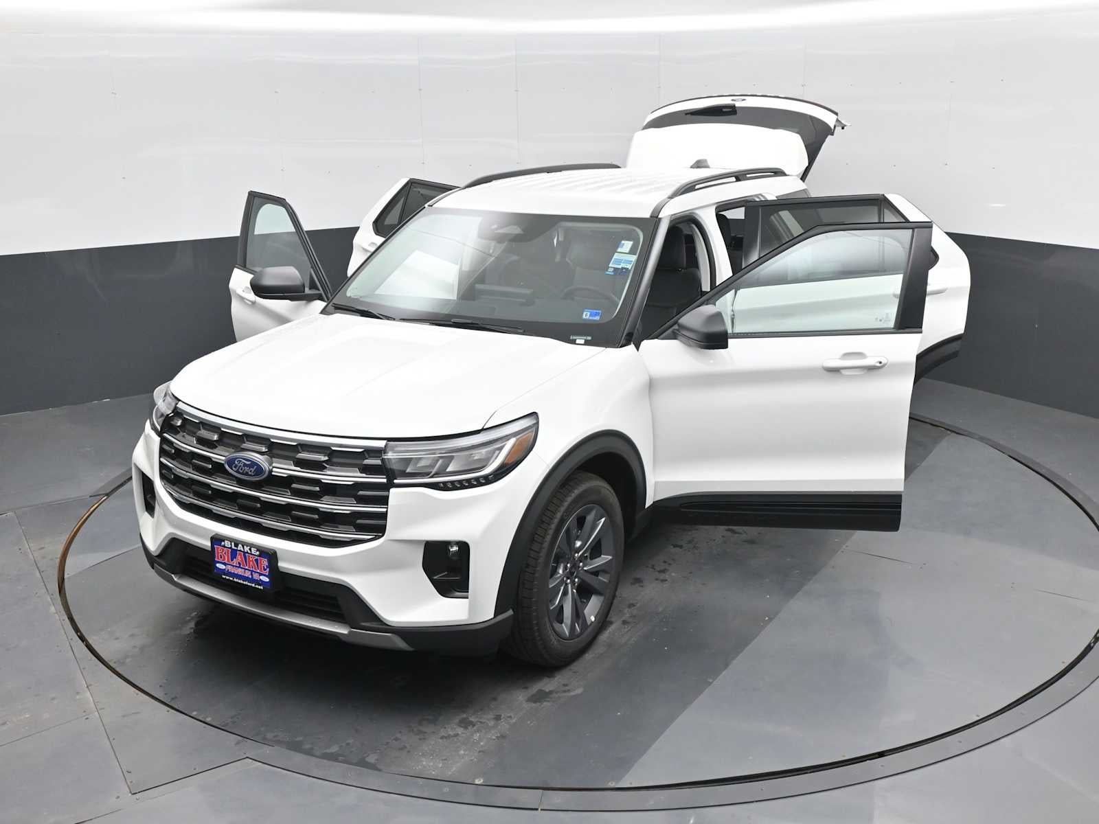2026 Ford Explorer Active w/200A Pkg