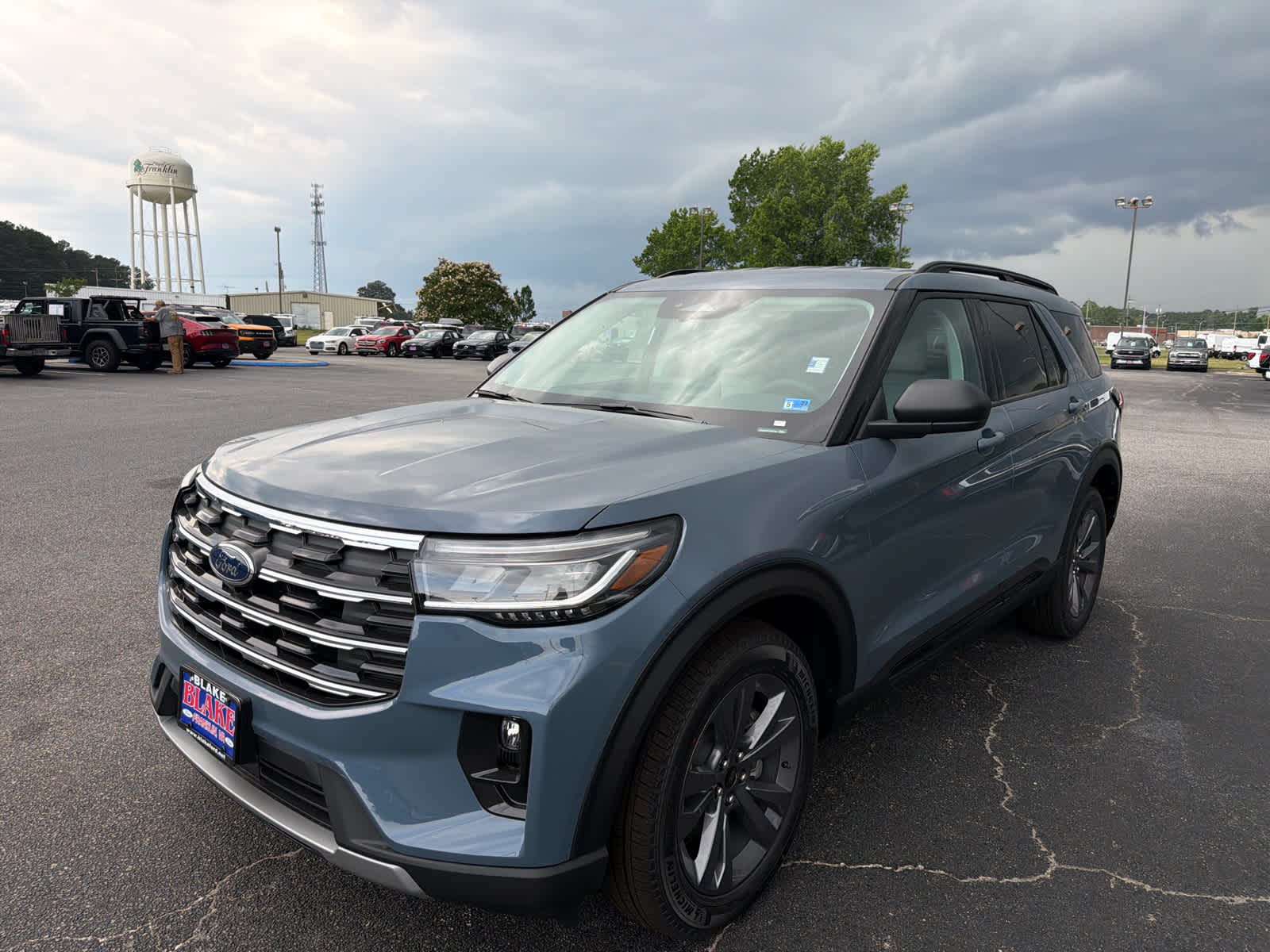 2026 Ford Explorer Active w/200A Pkg