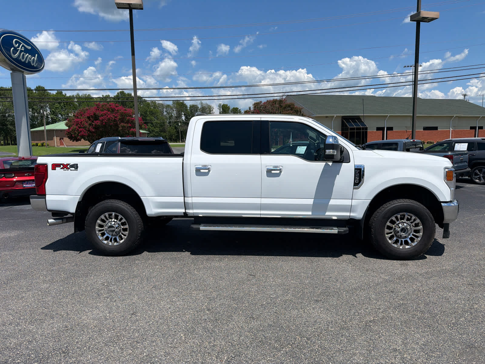 2022 Ford Super Duty F-250 Pickup XLT