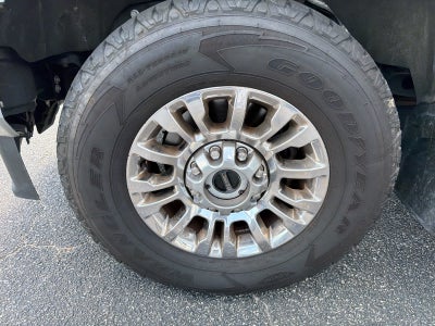 2022 Ford Super Duty F-250 Pickup XLT