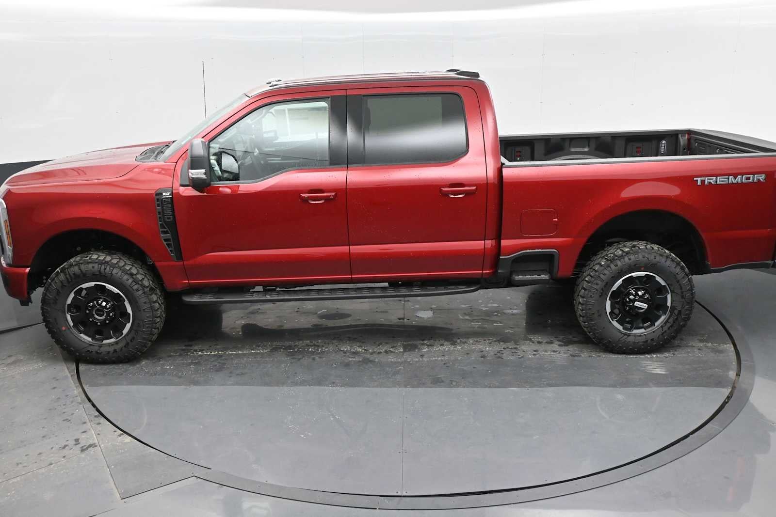 2025 Ford Super Duty F-250 SRW XLT