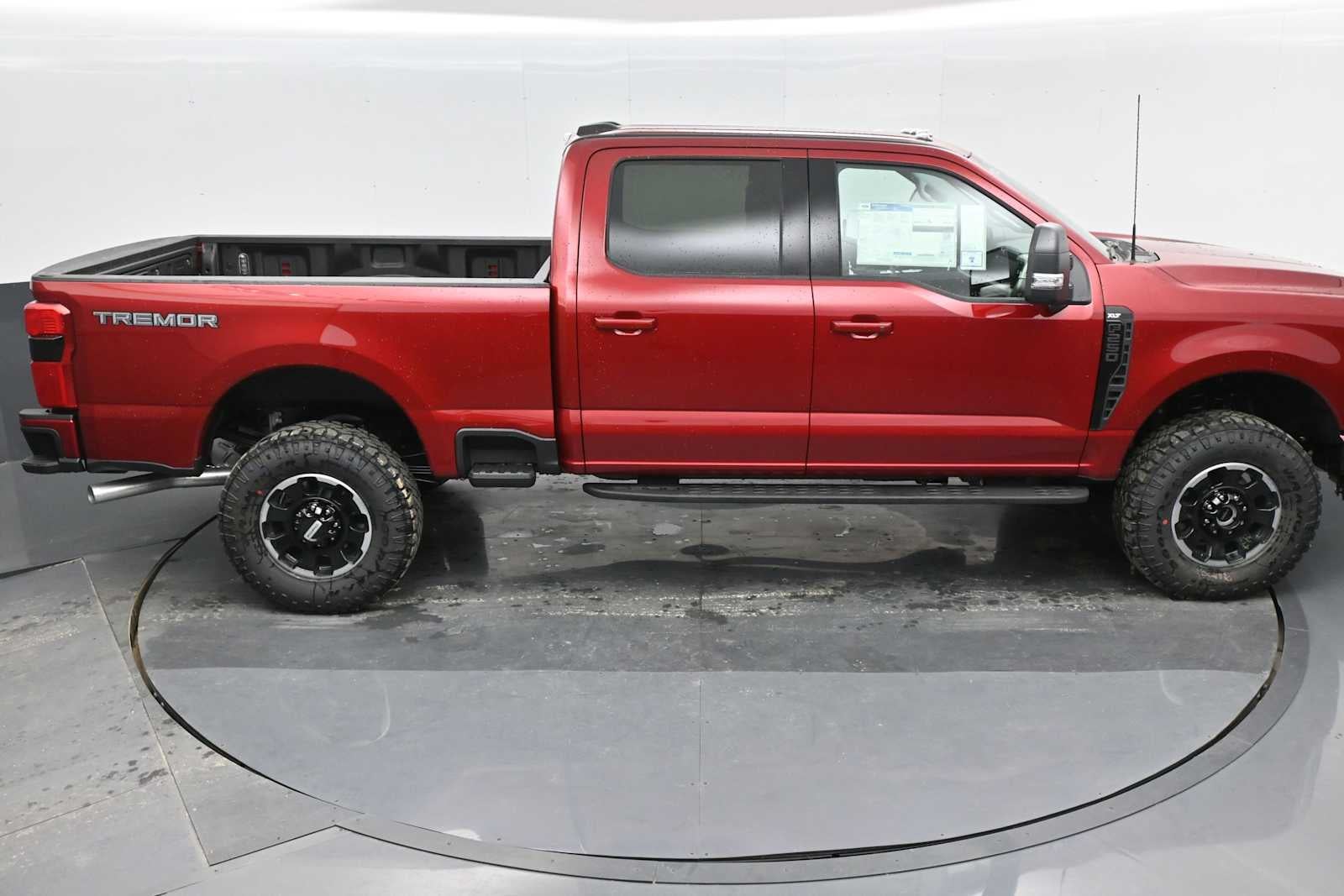 2025 Ford Super Duty F-250 SRW XLT