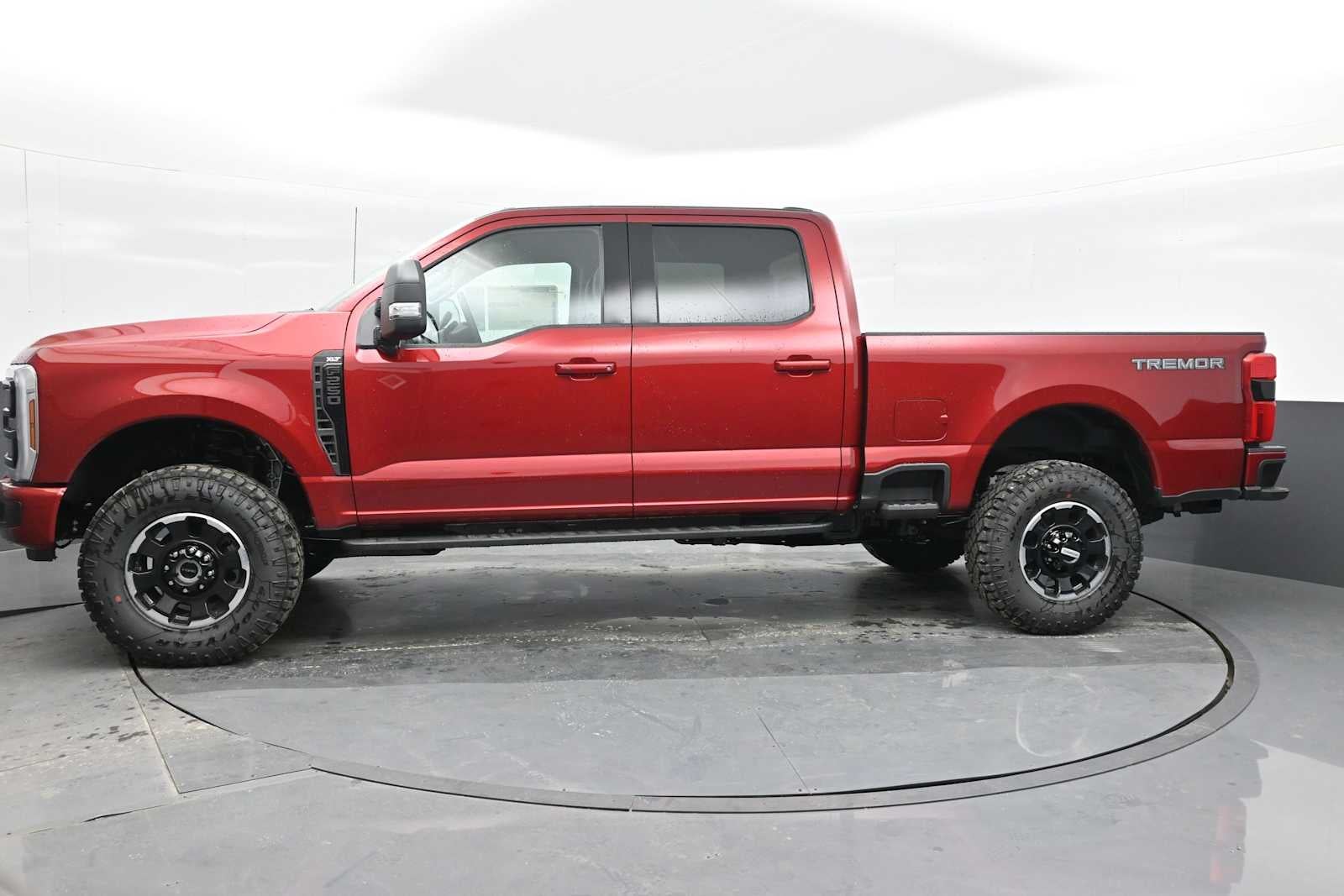 2025 Ford Super Duty F-250 SRW XLT