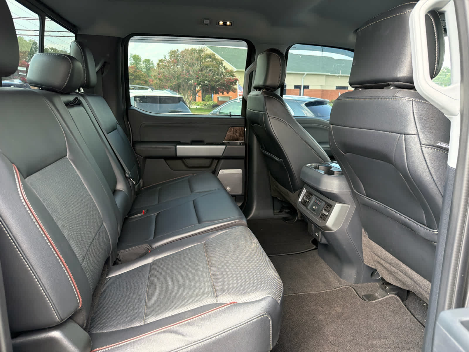 2023 Ford Super Duty F-250 Pickup LARIAT