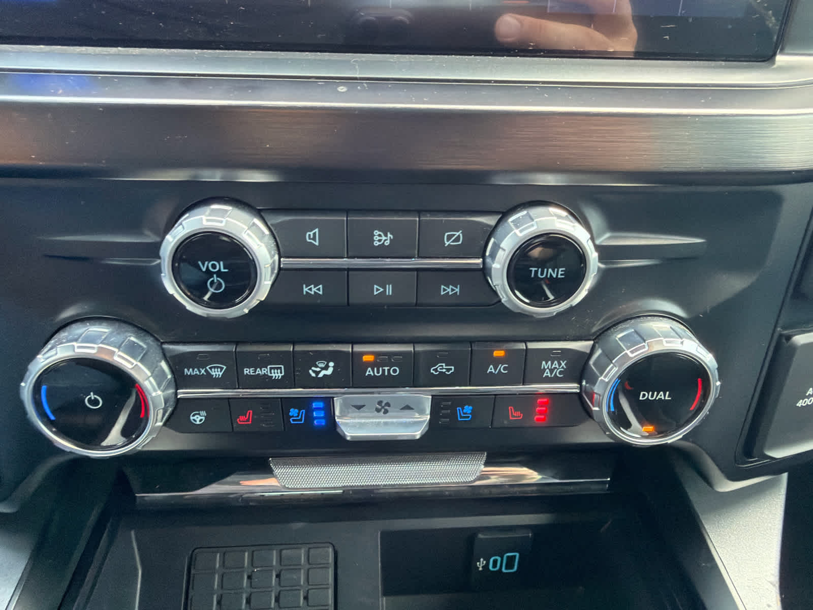 2023 Ford Super Duty F-250 Pickup LARIAT