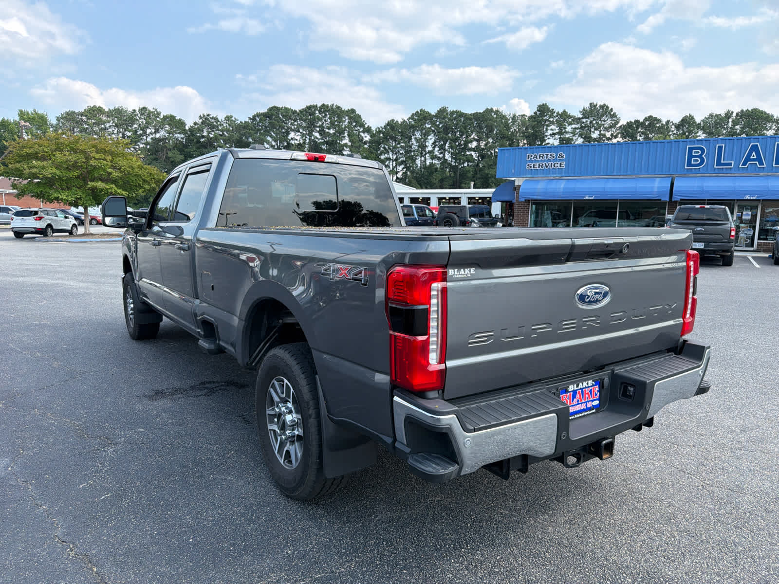 2023 Ford Super Duty F-250 Pickup LARIAT