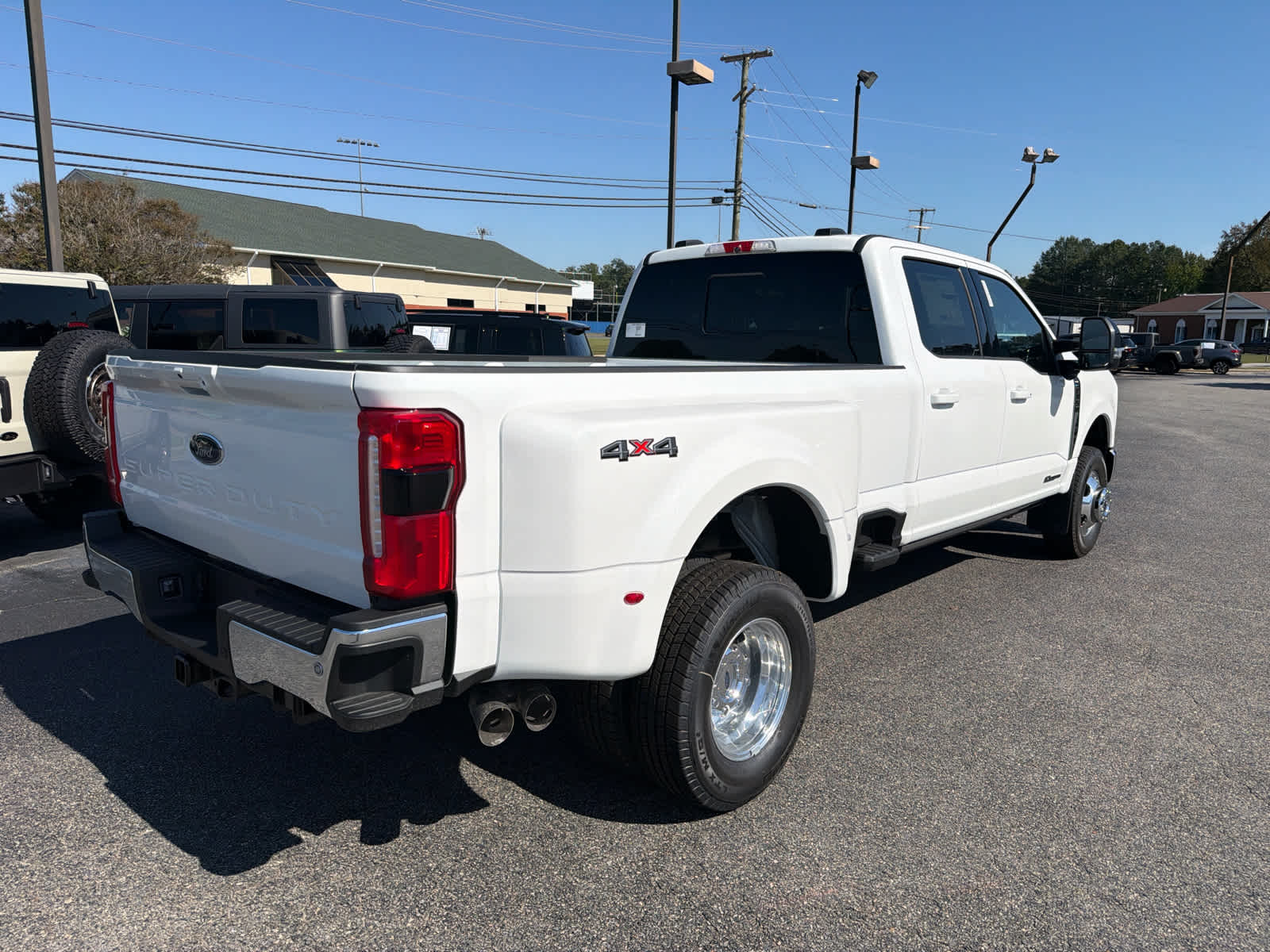 2026 Ford Super Duty F-350 DRW LARIAT