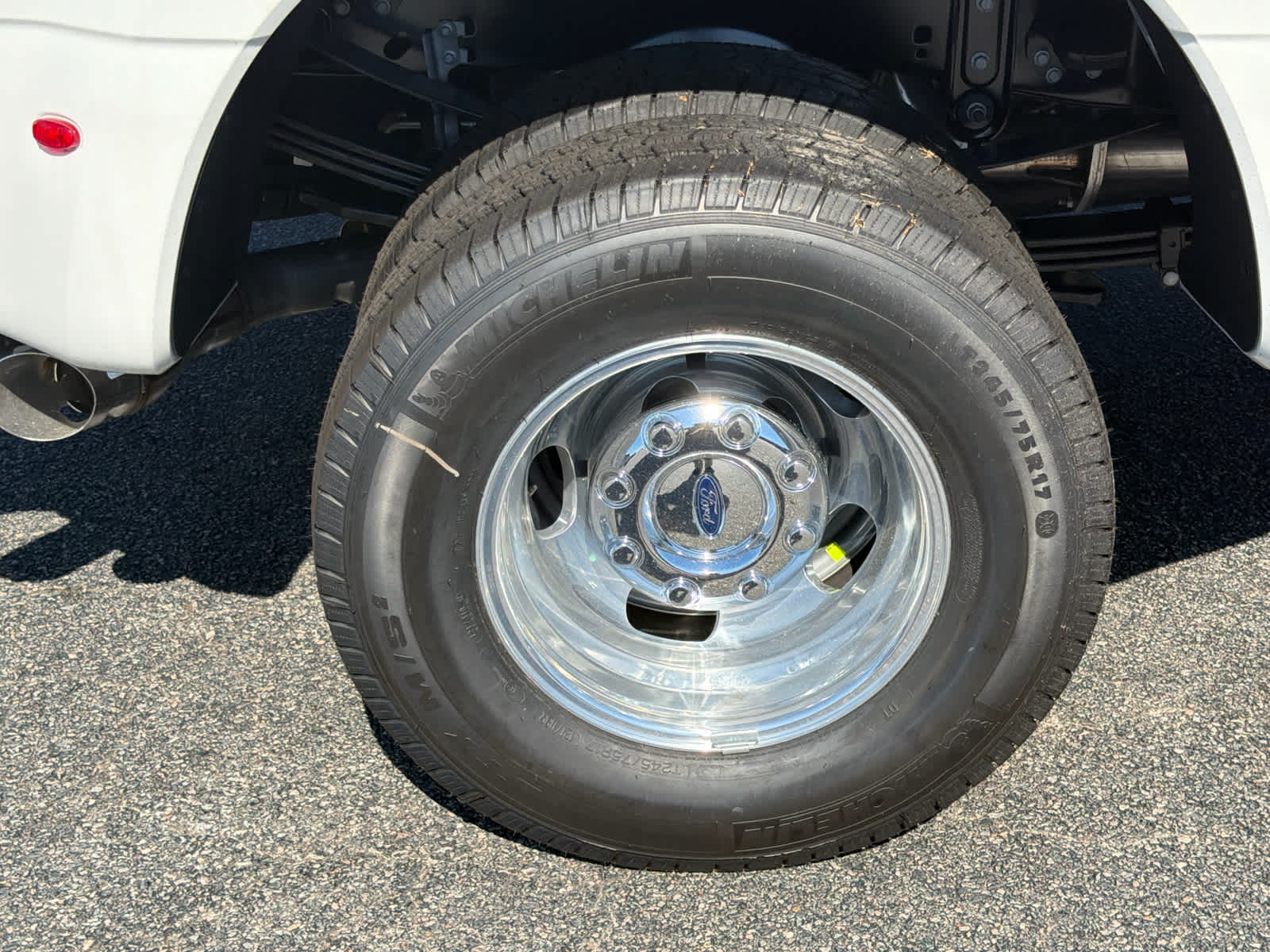 2026 Ford Super Duty F-350 DRW LARIAT