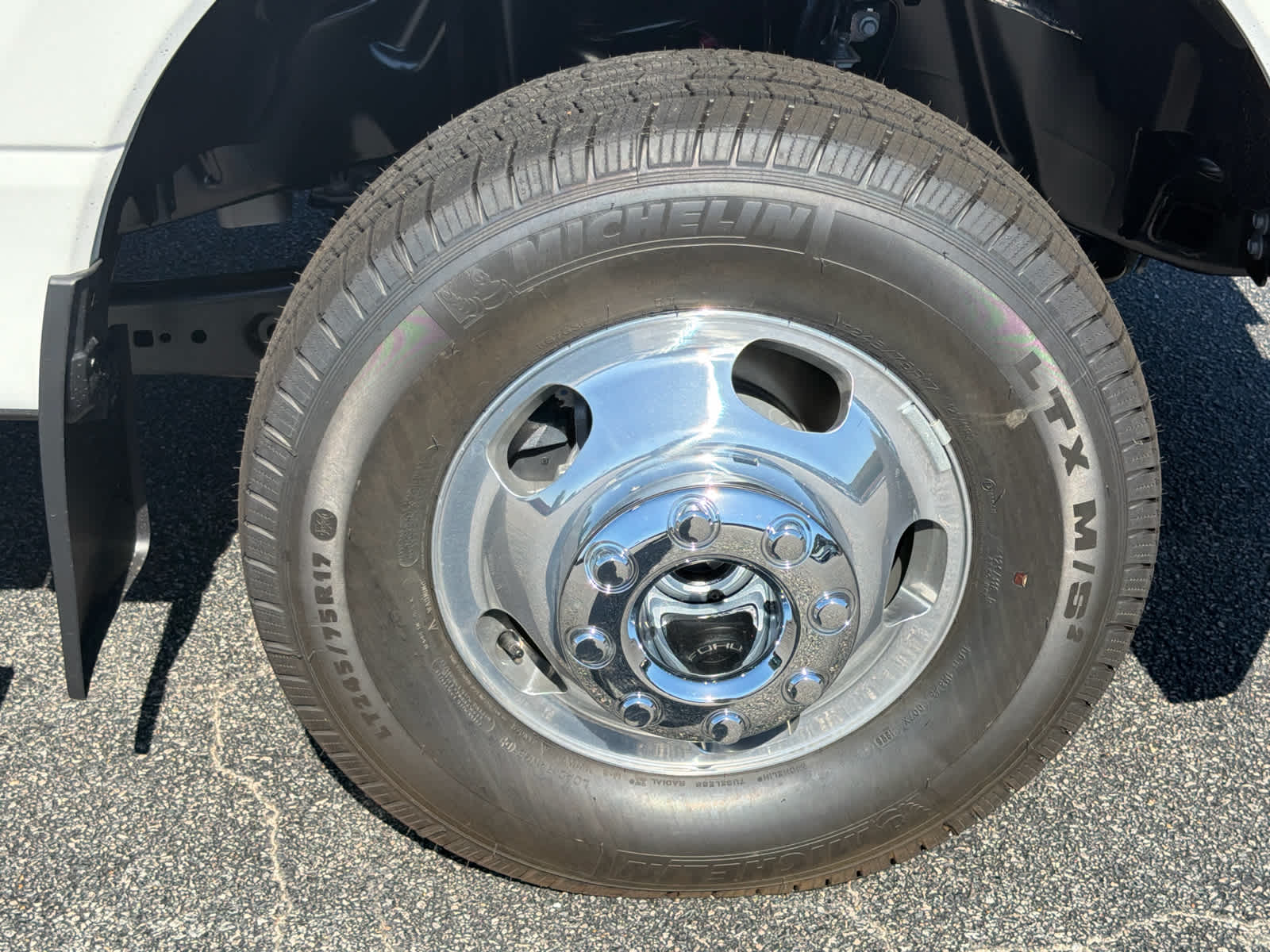 2026 Ford Super Duty F-350 DRW LARIAT