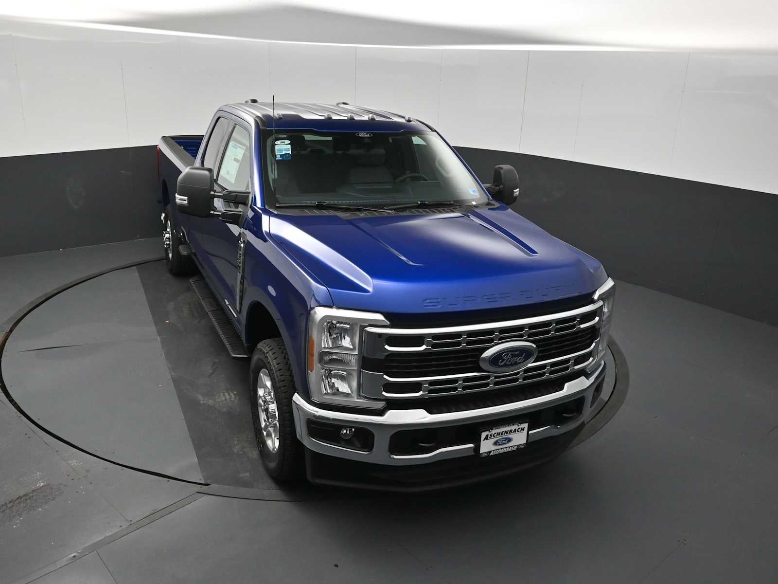 2026 Ford Super Duty F-350 SRW XLT