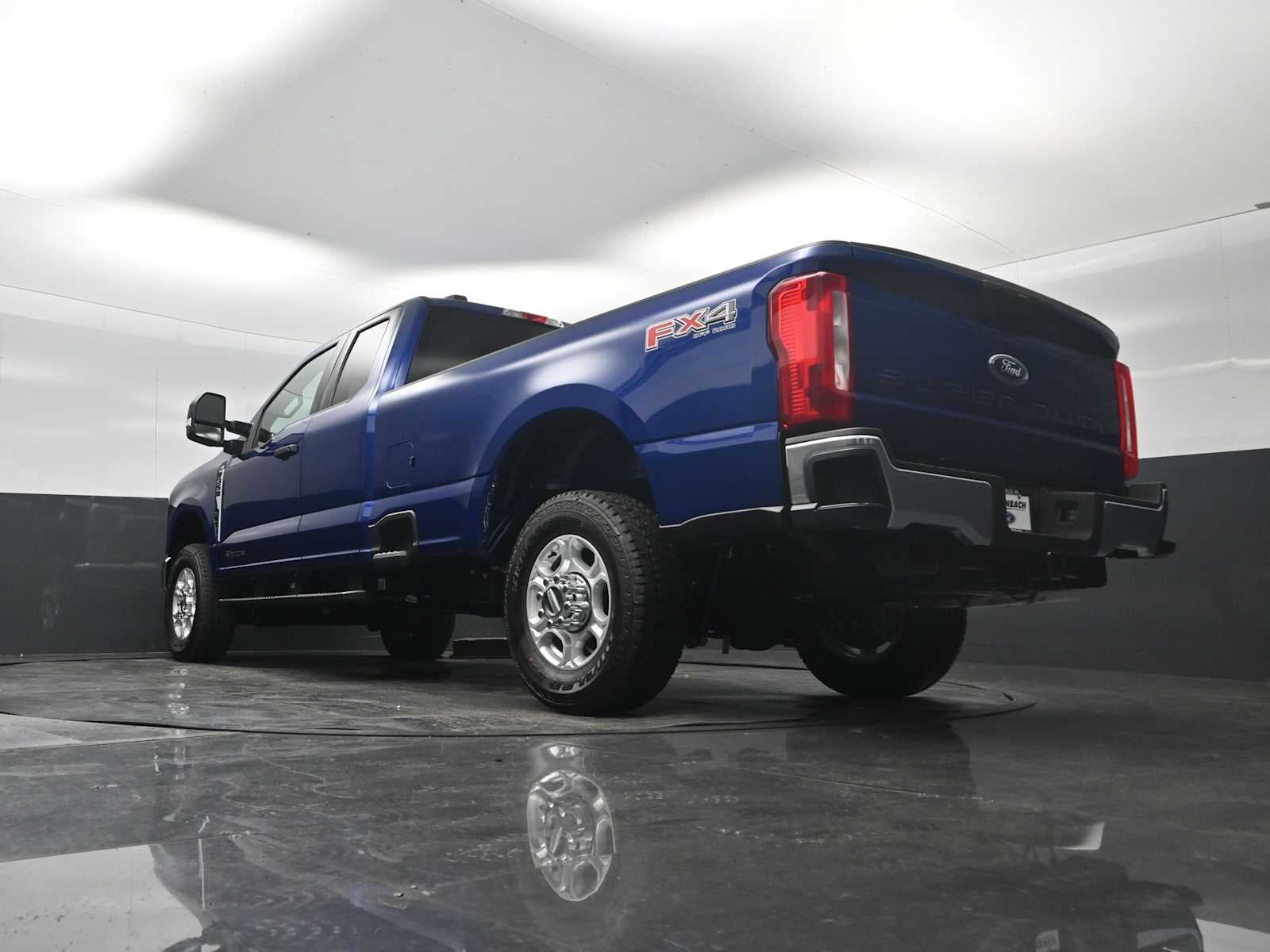 2026 Ford Super Duty F-350 SRW XLT