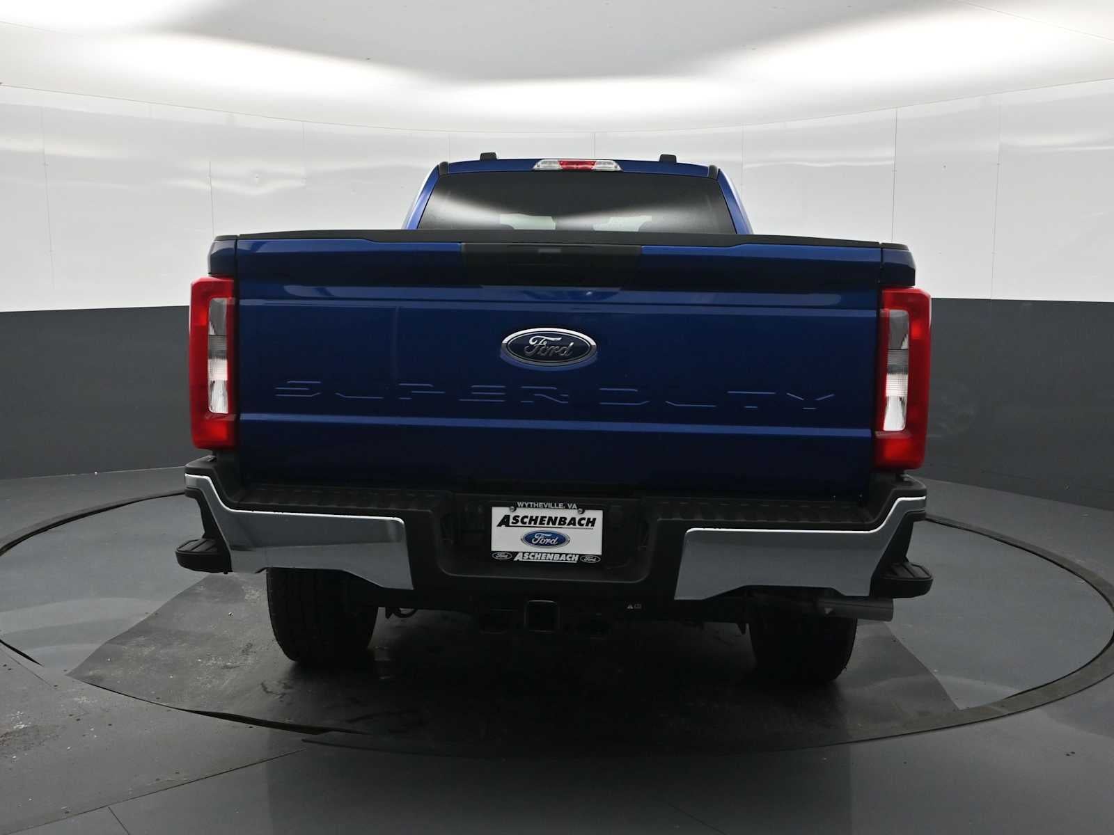 2026 Ford Super Duty F-350 SRW XLT