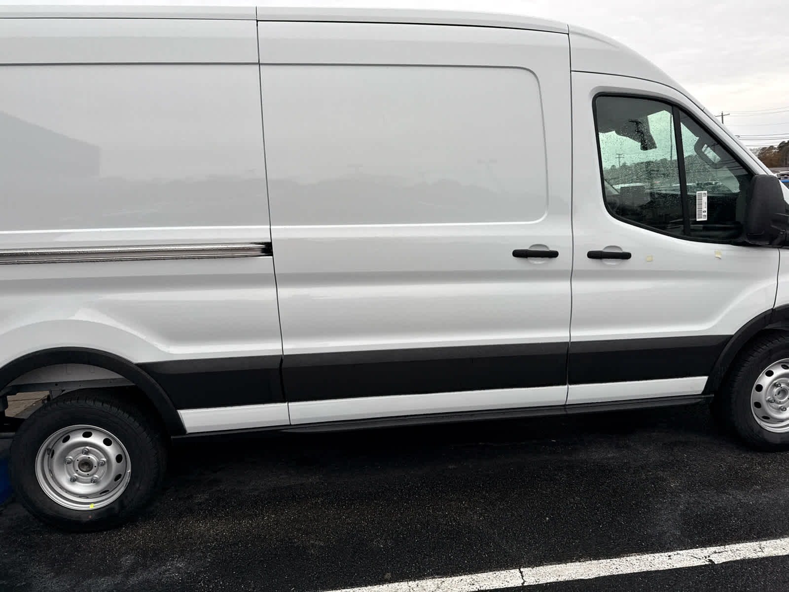 2025 Ford Transit 148 WB High Roof Extended Cargo