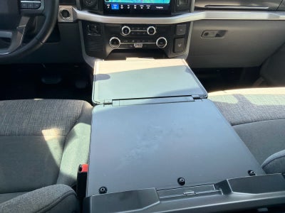 2023 Ford F-150 Lightning XLT