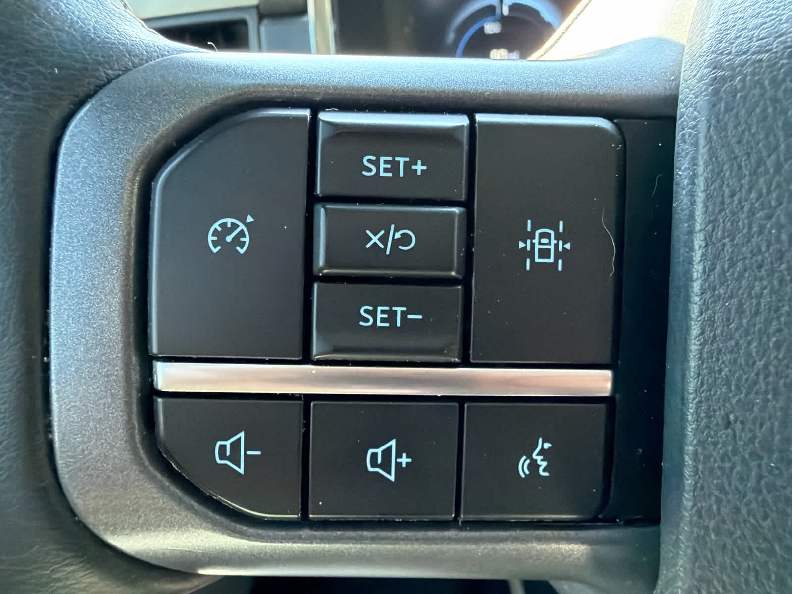2023 Ford F-150 Lightning XLT