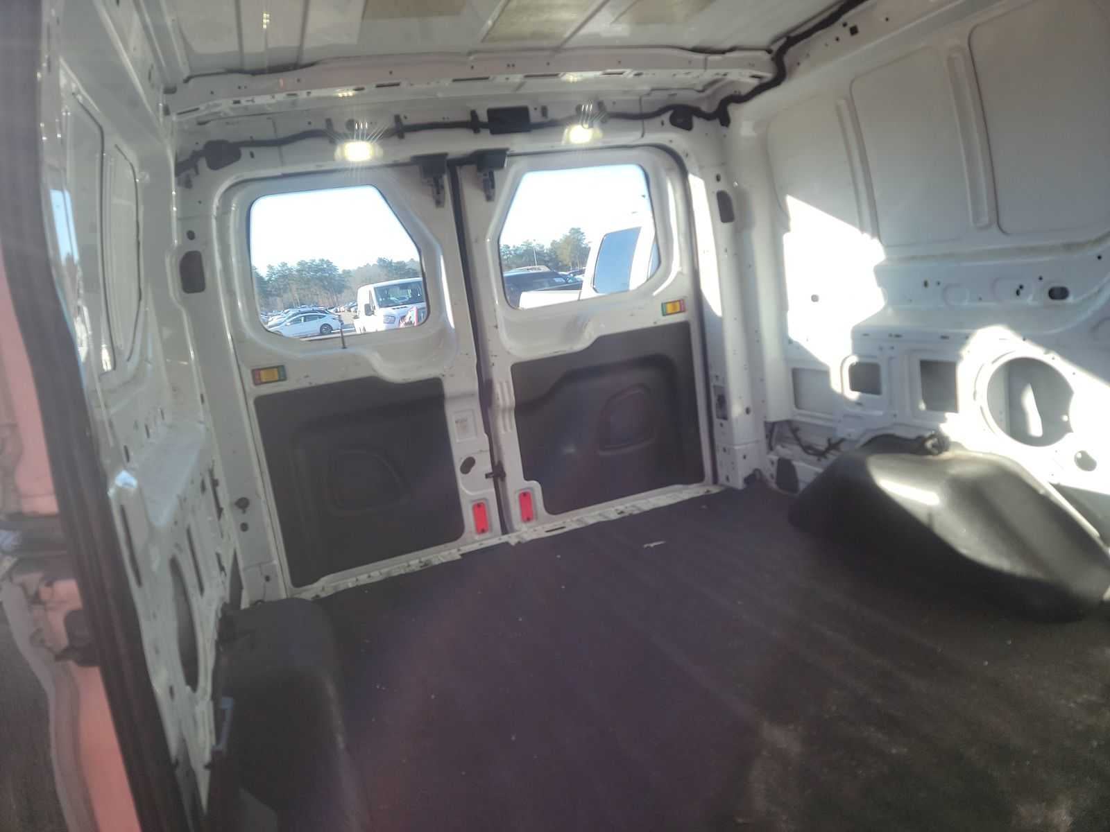 2017 Ford Transit 130 WB Low Roof Cargo
