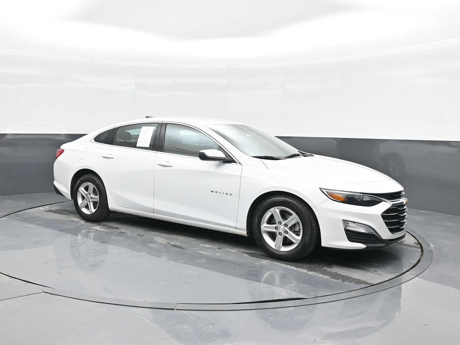 2022 Chevrolet Malibu LS