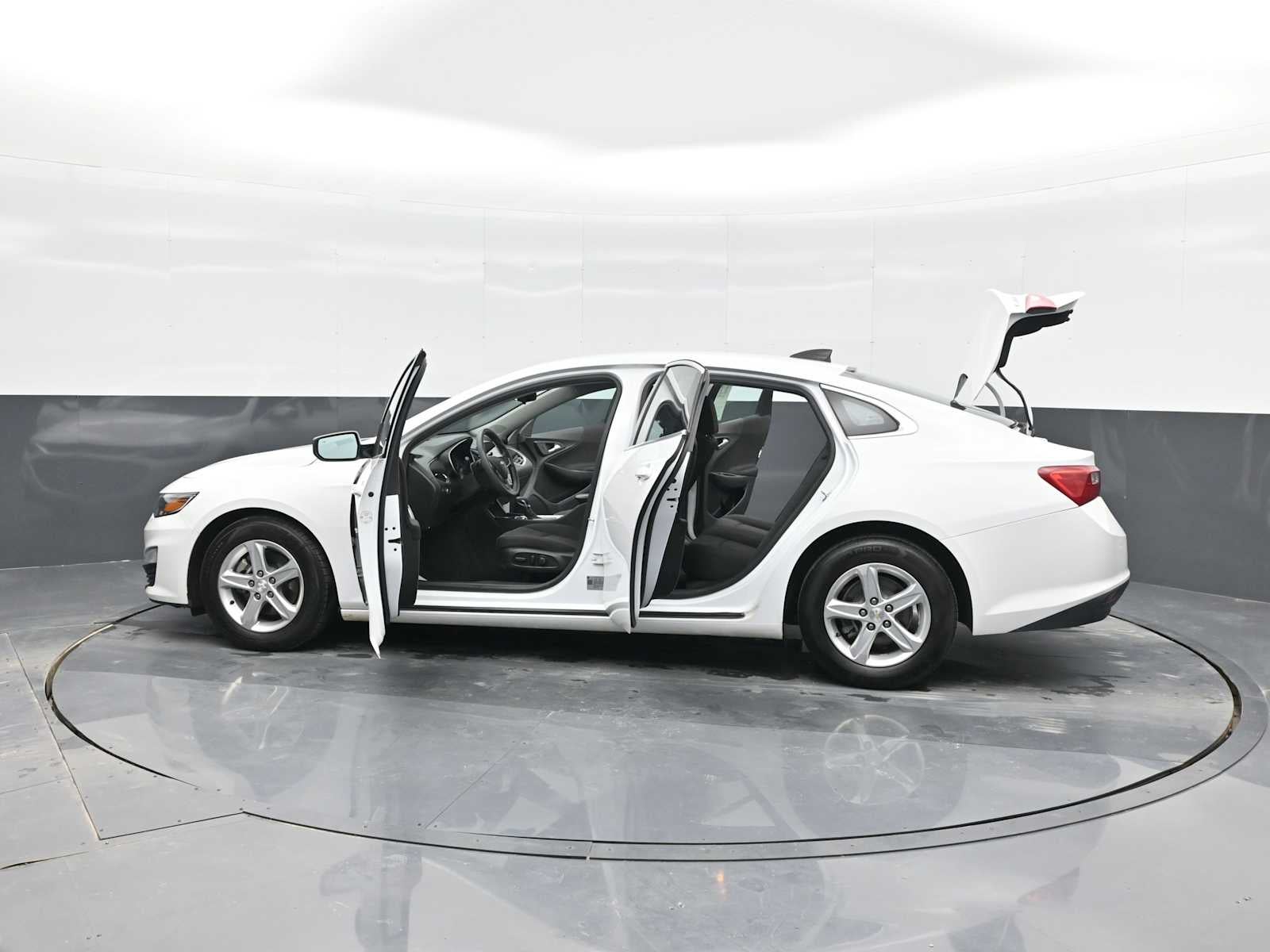 2022 Chevrolet Malibu LS