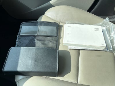 2021 Cadillac XT4 FWD Premium Luxury