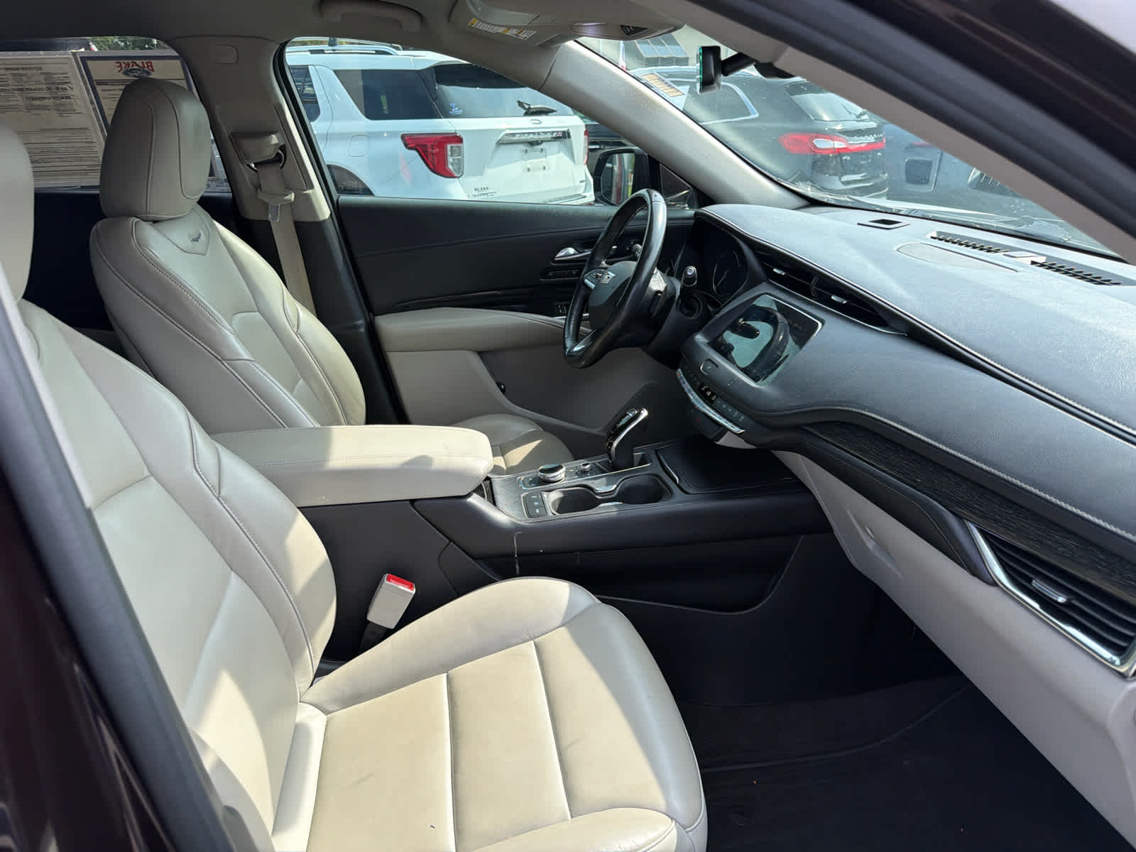 2021 Cadillac XT4 FWD Premium Luxury