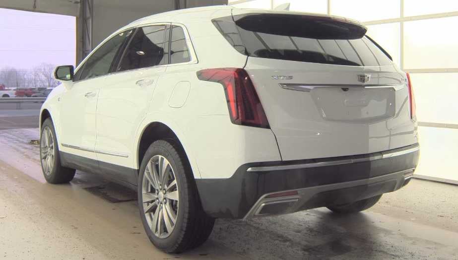 2024 Cadillac XT5 FWD Premium Luxury