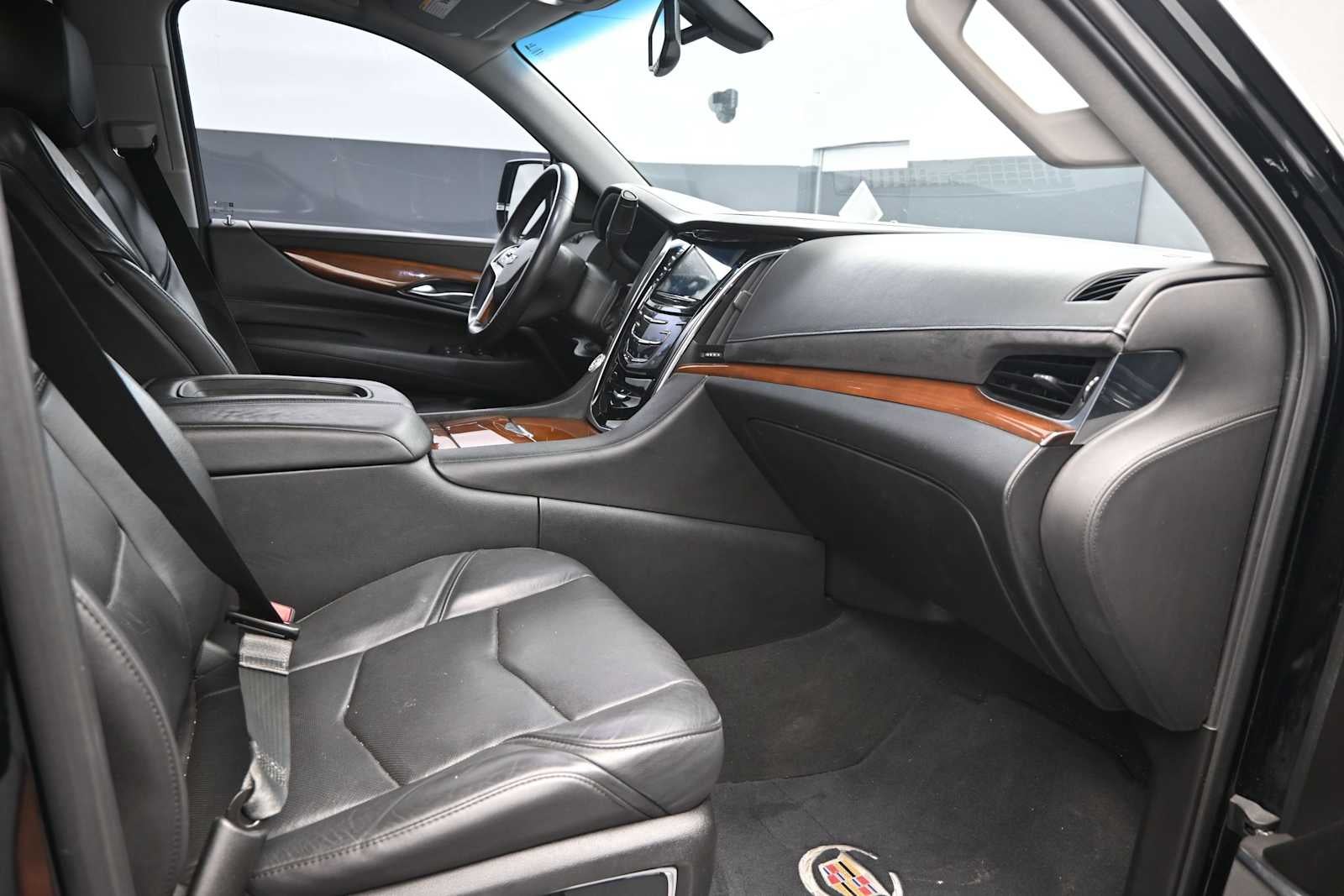2018 Cadillac Escalade Base