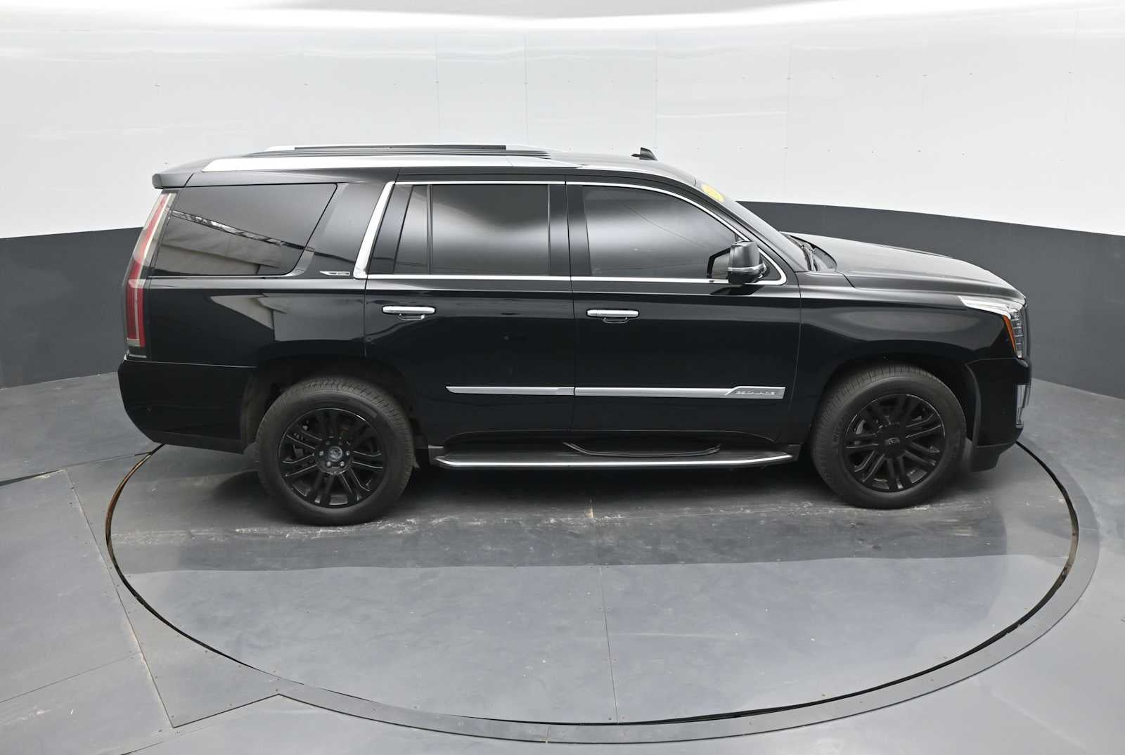 2018 Cadillac Escalade Base