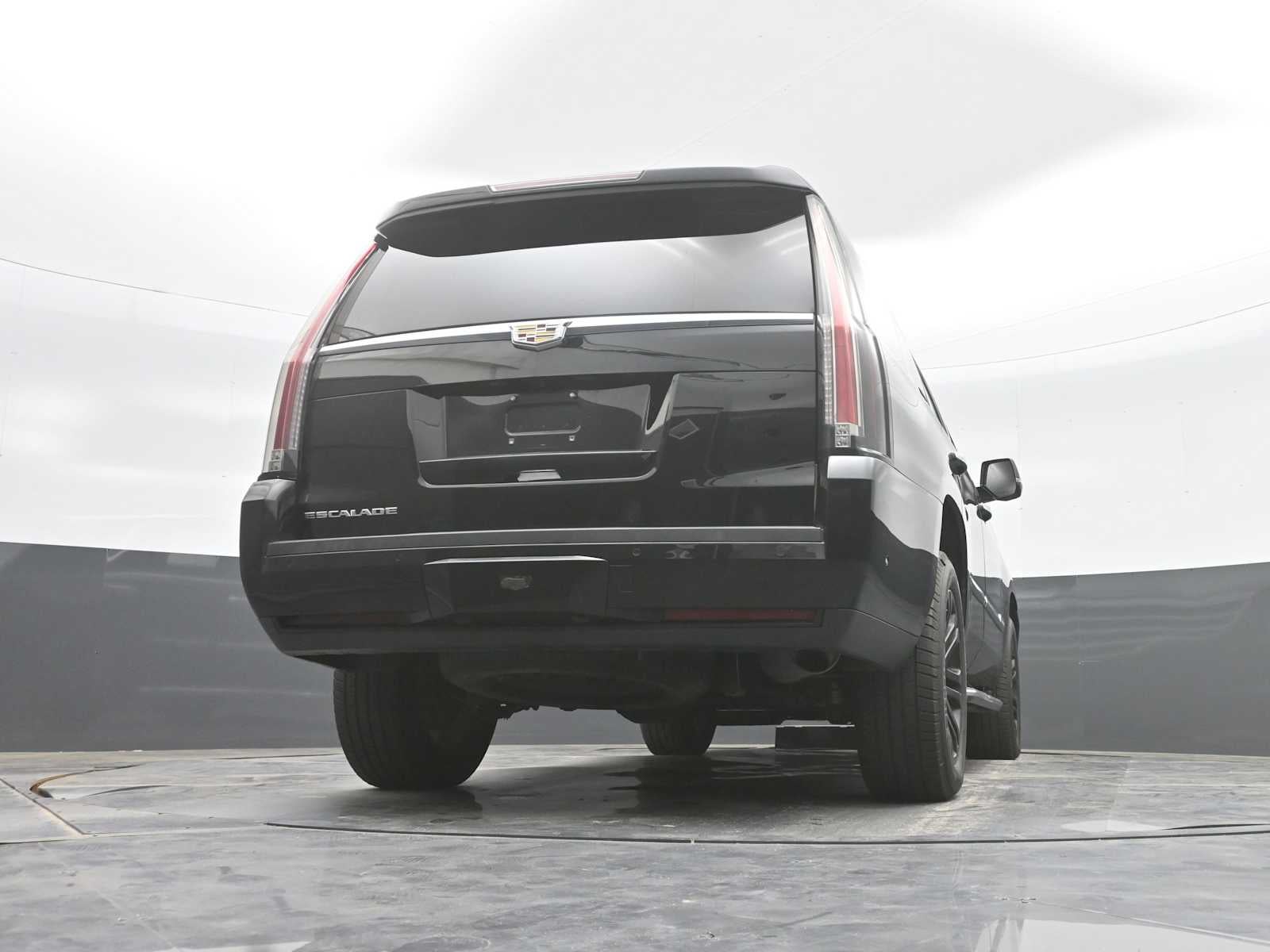 2018 Cadillac Escalade Base