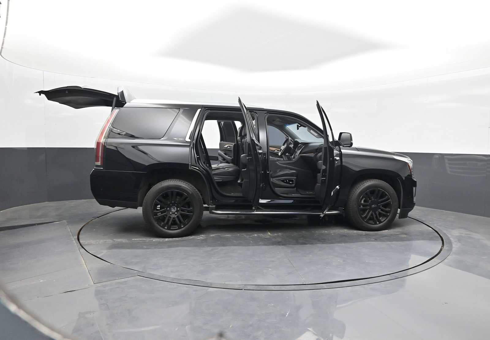 2018 Cadillac Escalade Base