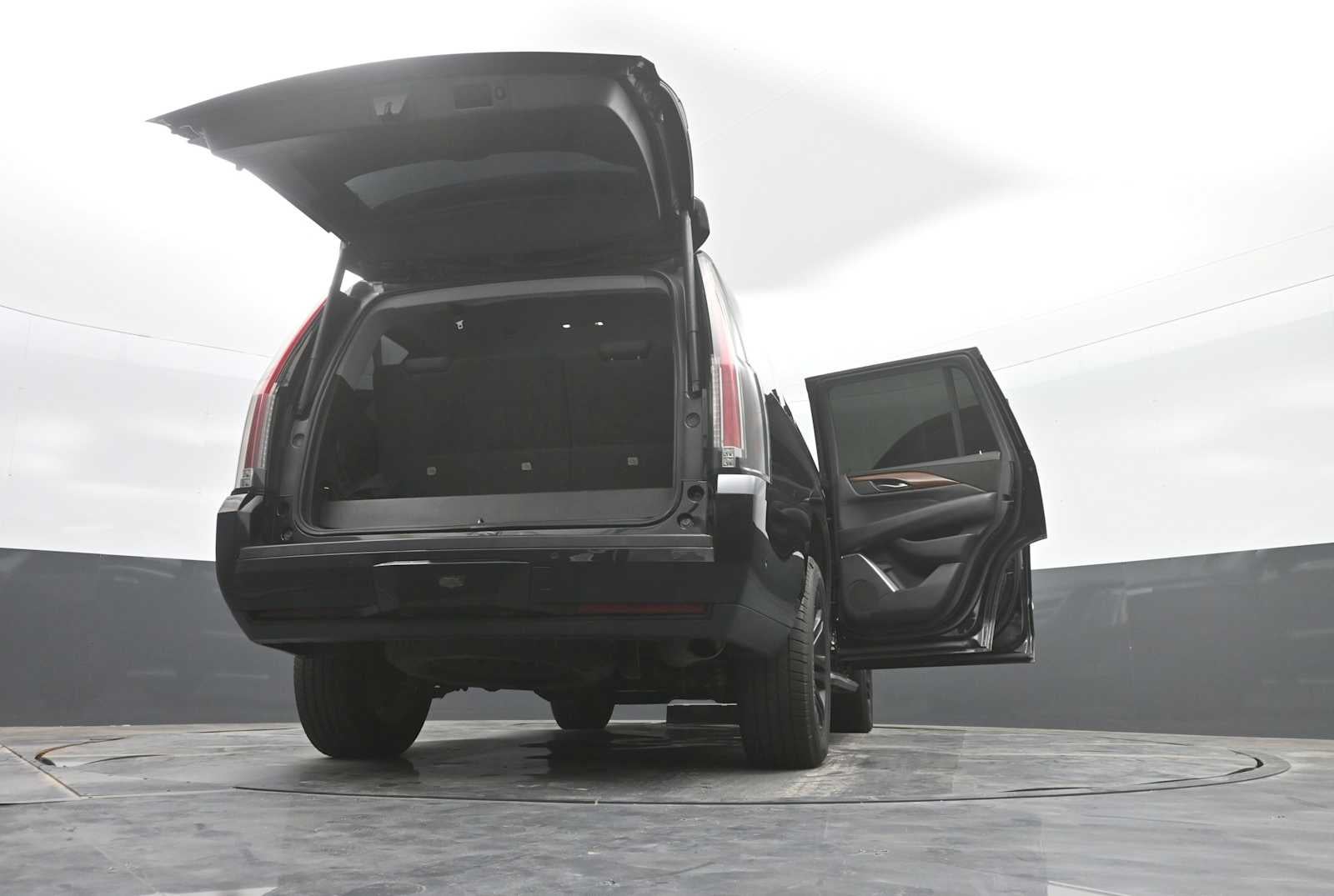 2018 Cadillac Escalade Base