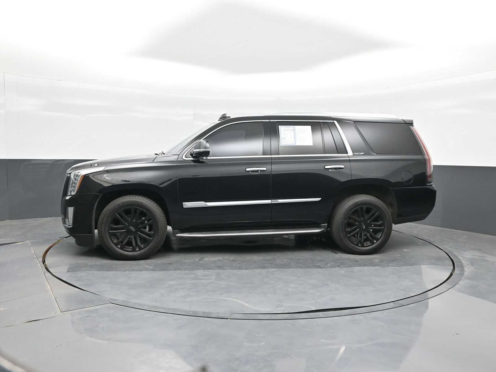 2018 Cadillac Escalade Base