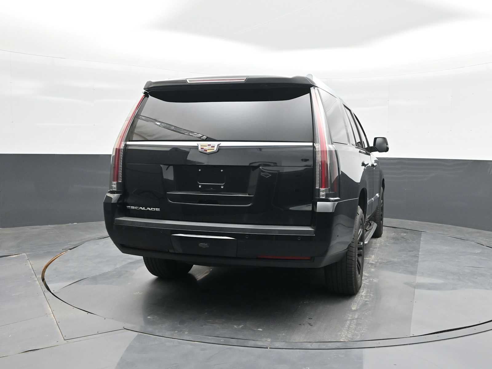 2018 Cadillac Escalade Base