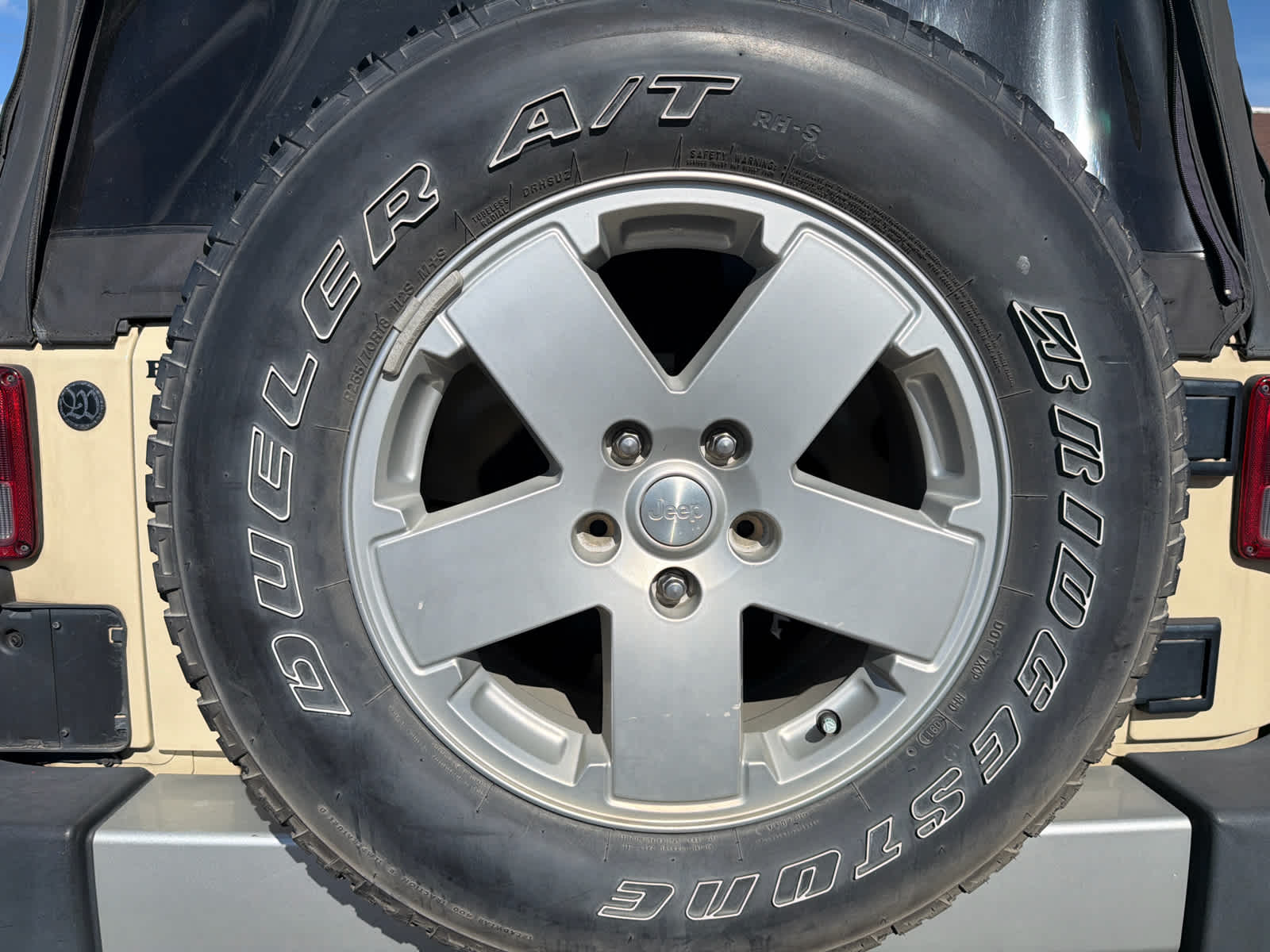 2011 Jeep Wrangler Sahara