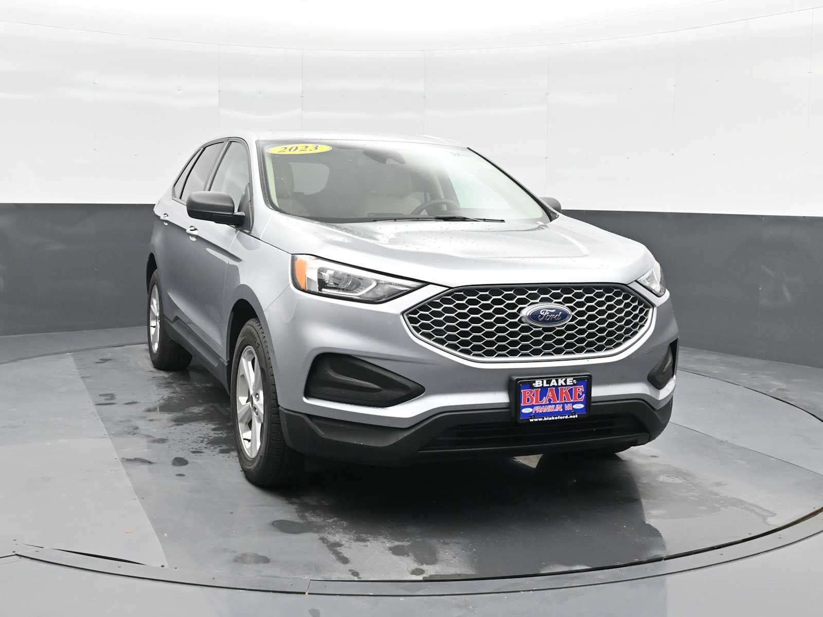 2023 Ford Edge SE